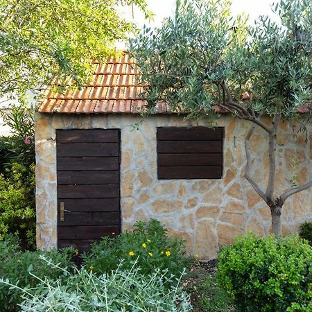 Apartman Topic Apartment Kastela Exterior photo