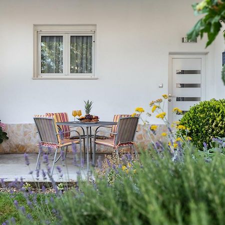 Apartman Topic Apartment Kastela Exterior photo