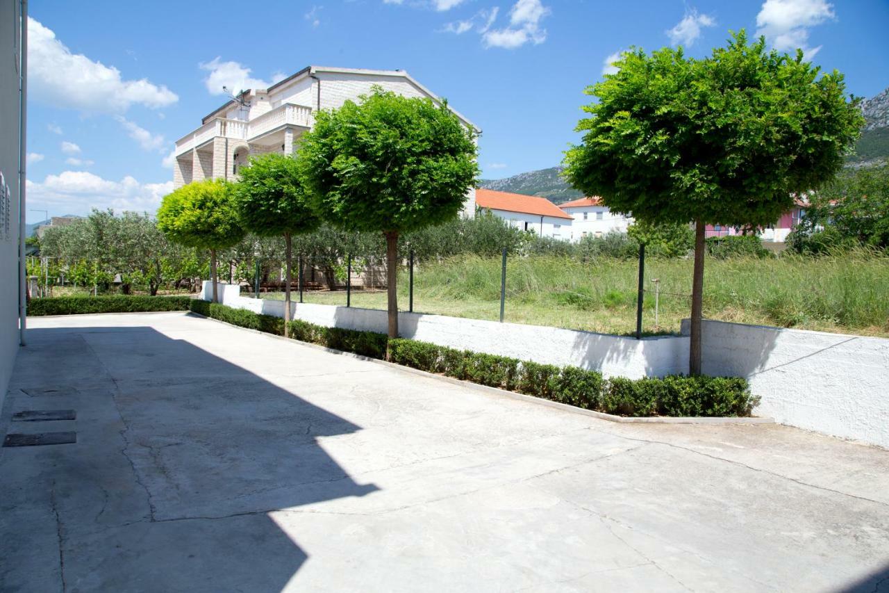 Apartman Topic Apartment Kastela Exterior photo
