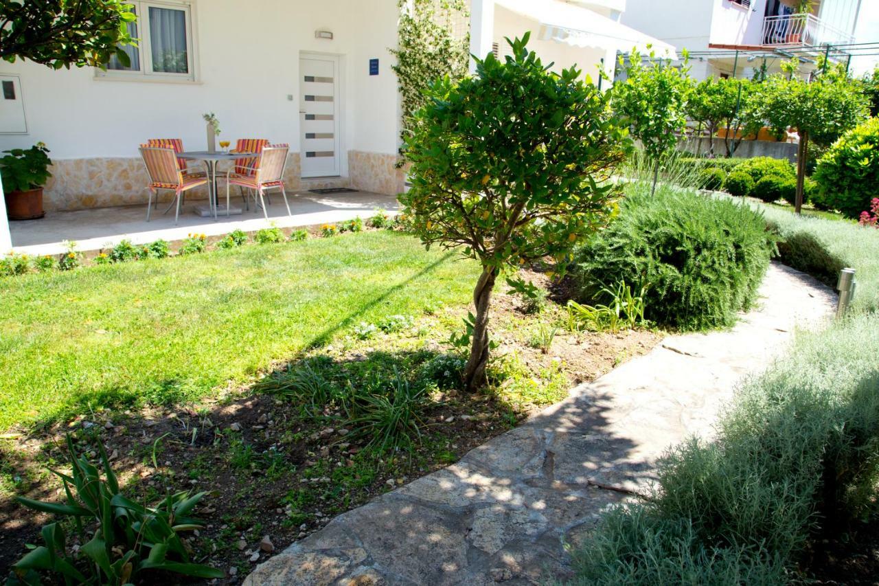 Apartman Topic Apartment Kastela Exterior photo