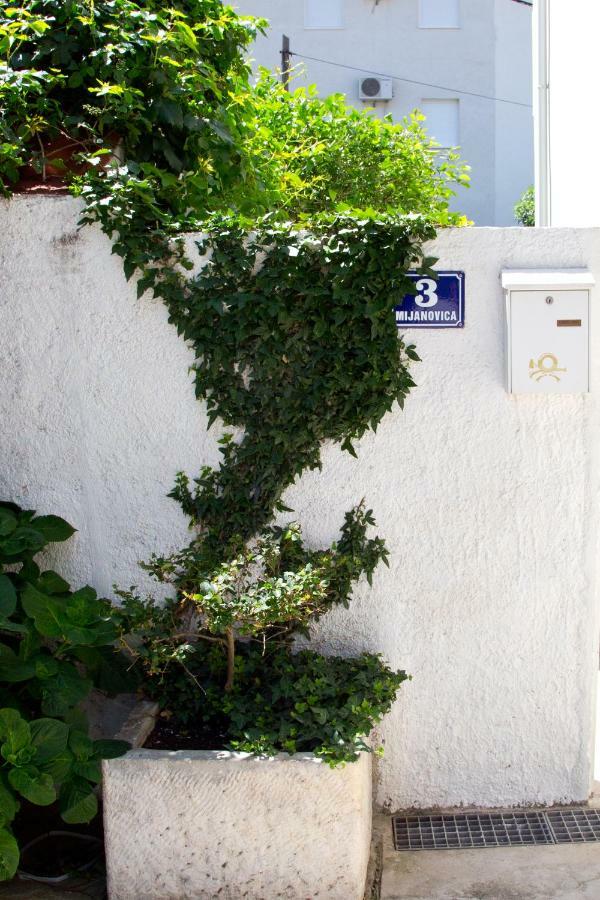 Apartman Topic Apartment Kastela Exterior photo